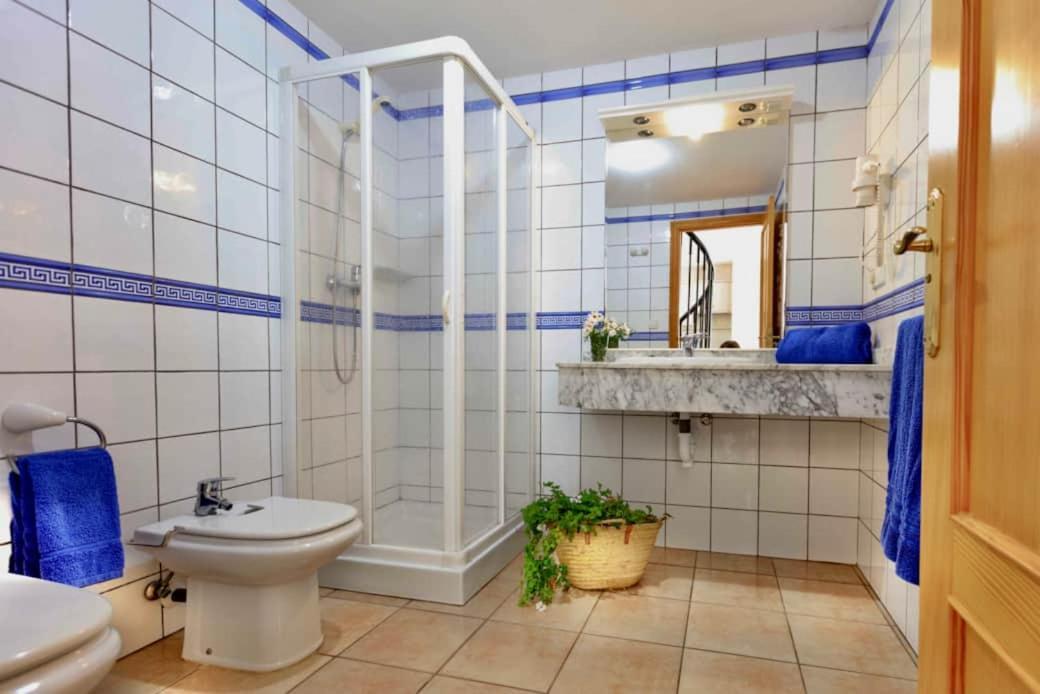 Apartamentos Sa Varadero 3S Con Vista Mare Laterale 埃斯普霍斯 外观 照片